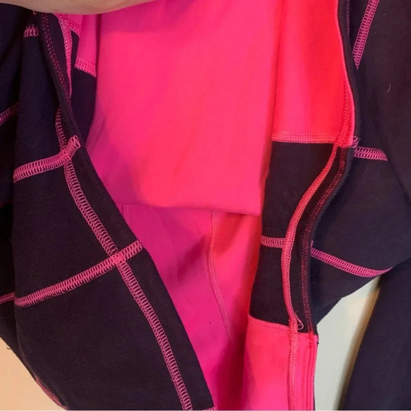 Lululemon Pink Purple Reversible Long Sleeve  1/2 Zip Top - Picture 11 of 11